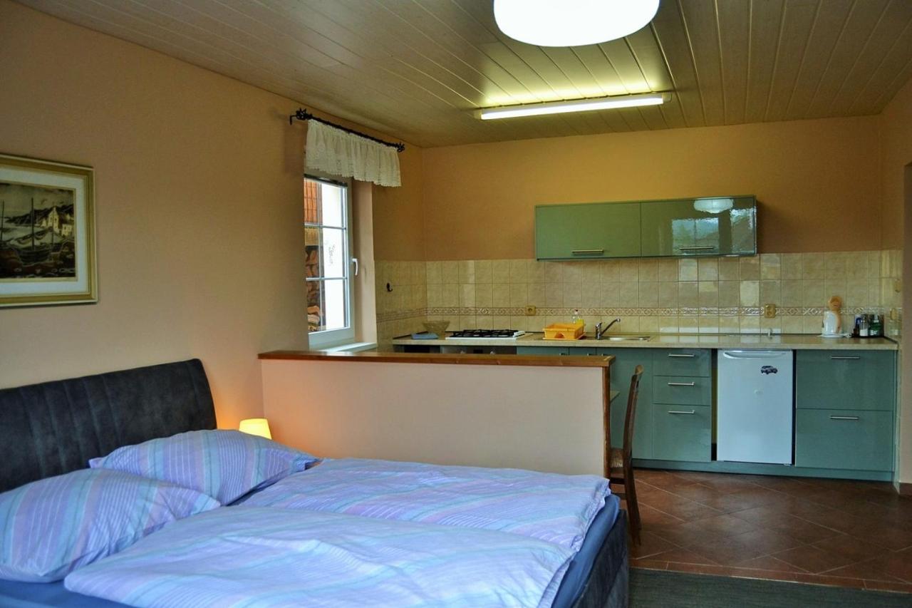 Apartments Nicol Карловы Вары Экстерьер фото
