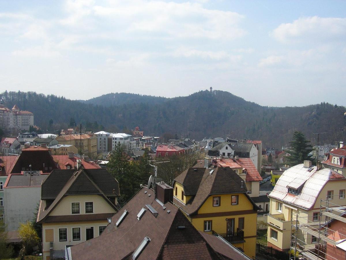 Apartments Nicol Карловы Вары Экстерьер фото